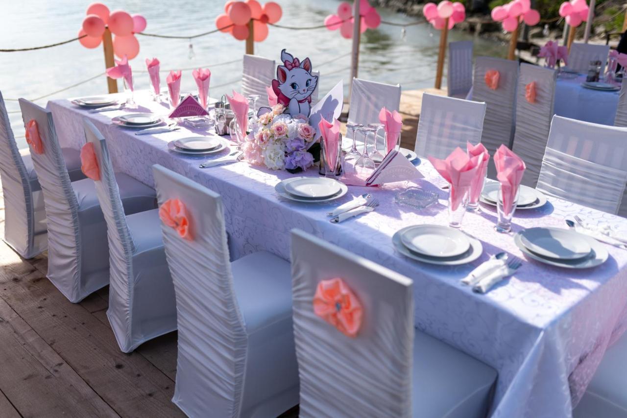 La Pescador Dd Hotel Berzasca Ngoại thất bức ảnh